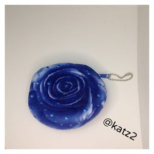 Zippered Coin Purse Plush 3-D Rose Photo NWOT